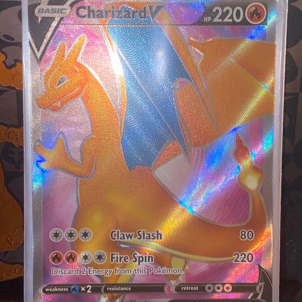 Pokémon Charizard V Card